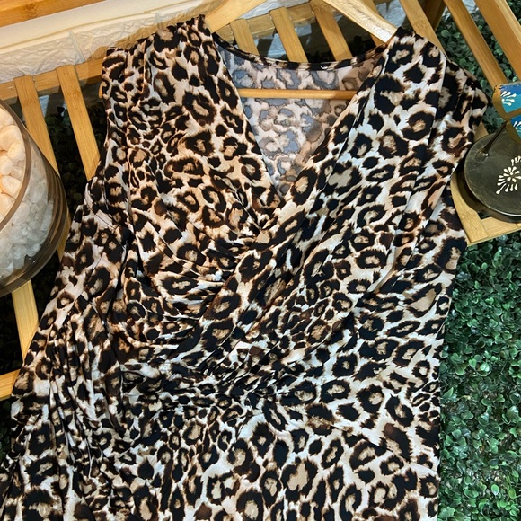 Animal Print Tops. Size- XL - Picture 3 of 8